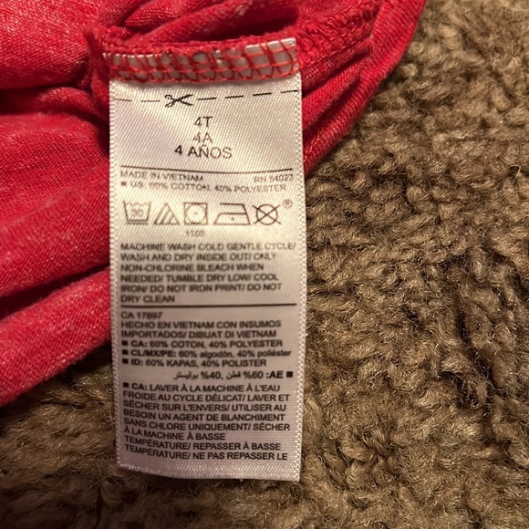 Red shark t-shirt - Picture 6 of 6